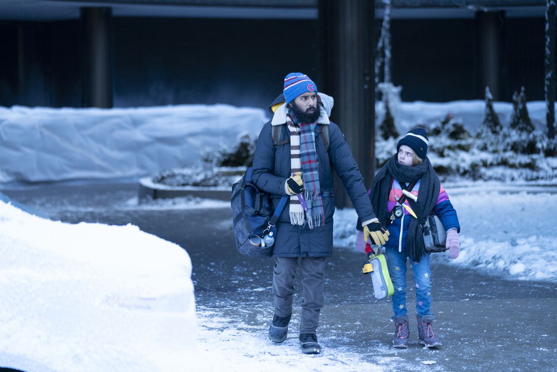station-eleven-hbo-himesh-patel-matilda-lawler-0