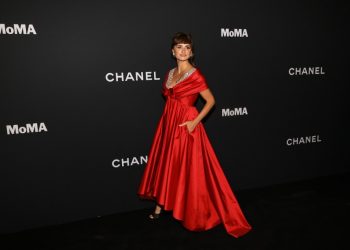Penélope Cruz Paints the Town Red for MoMA Film Benefit – ARTnews.com